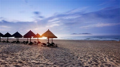 潮辣矿泉水火锅